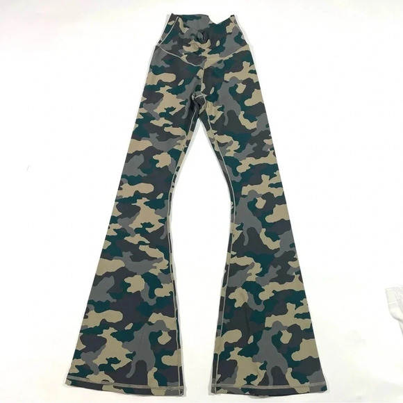 New Offline Aerie Hi Rise Flare Ruched Front Leggings Camouflage - Picture 3 of 10